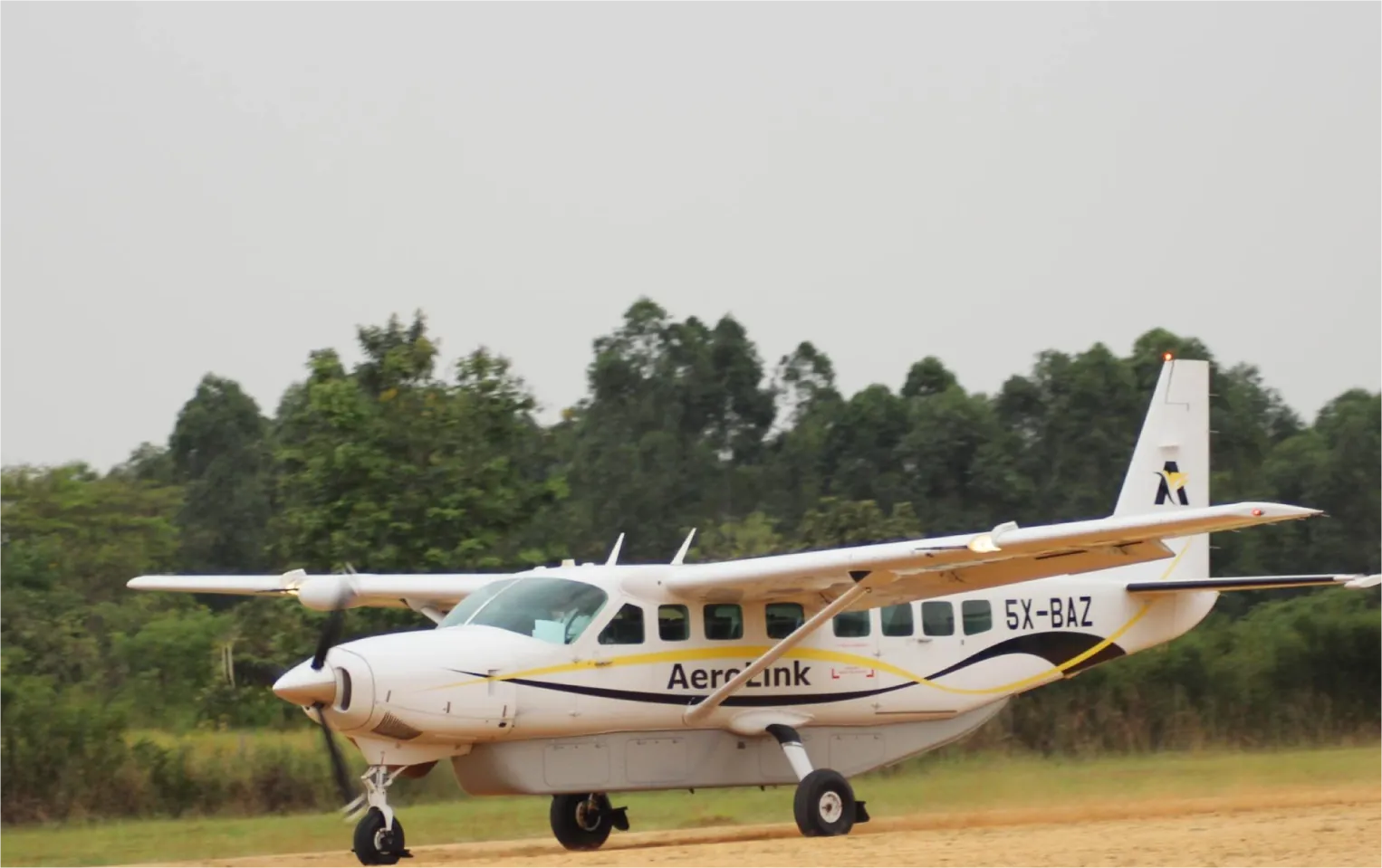 8 Days Uganda By Air Collection luxury fly-in safari